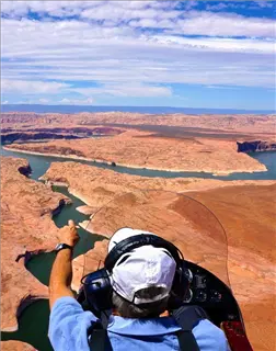 small_l- Bob-points2.webp